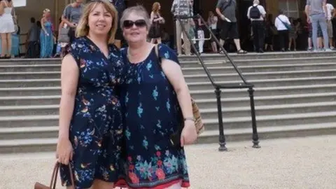 Andrea Dunlop Picture of Andrea Dunlop and her mum Hazel Smith