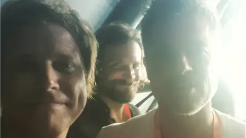 Instagram Brad Pitt, Bradley Cooper and Chris Simmons