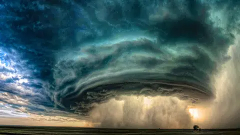 Sean R. Heavey The Mothership - pictures taken by Sean R. Heavey