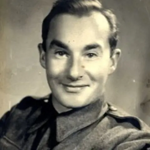 MNH Donald Collister