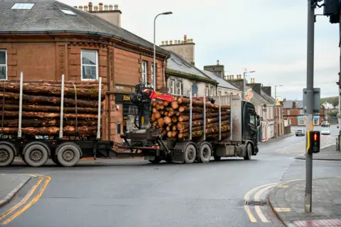 Stuart Walker/SWSTA A77