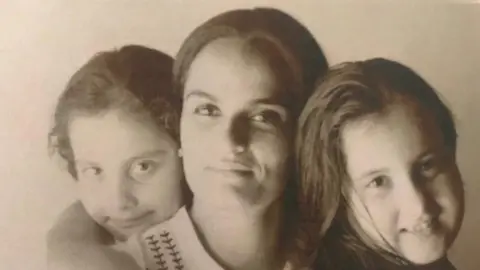 Bhavreen Kandhari Bhavreen Kandhari and her twin daughters