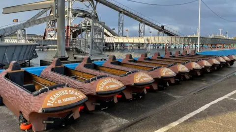 Andrew turner/BBC Log flume carriages