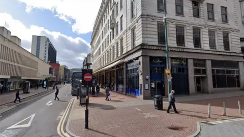 Google The Square Peg on Corporation Street