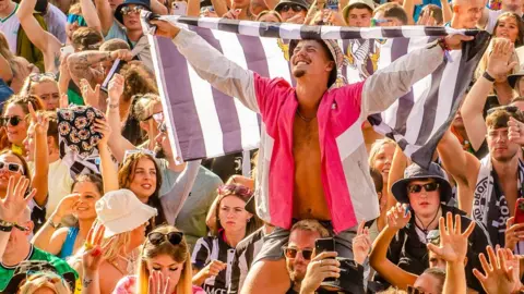 Crowd at Creamfields North