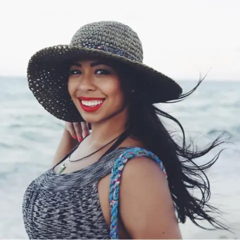 Finding Carla / Facebook Carla Stefaniak