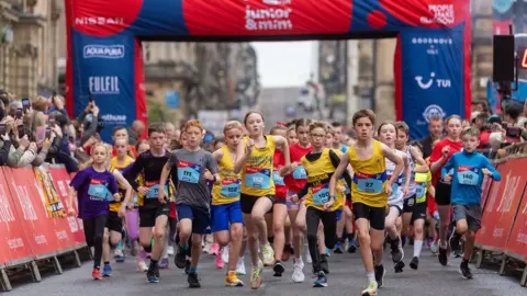 Great Scottish Run Young runners at Great Scottish Run