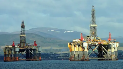 Oil rigs detained in Cromarty Firth will now be dismantled legally