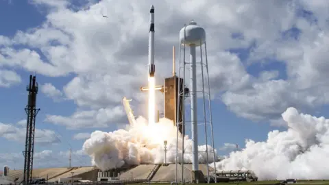 NASA/Joel Kowsky  SpaceX launch