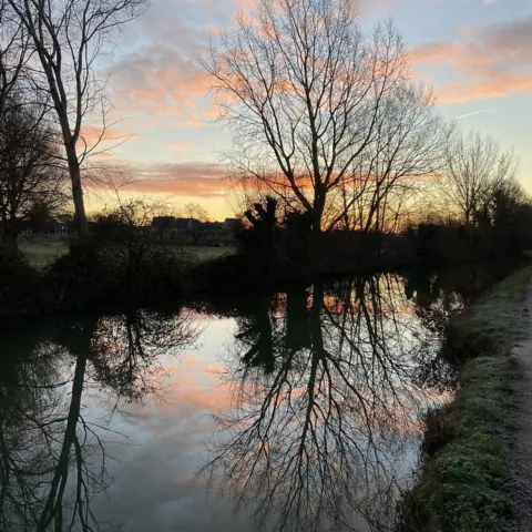 Nick Stewart TUESDAY - Canal between Wolvercote and Jericho