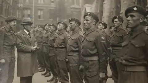 Soldiers of Oxfordshire Museum  Archive image of Major John Howard with soldiers of 2nd Battalion, Oxfordshire and Buckinghamshire Light Infantry