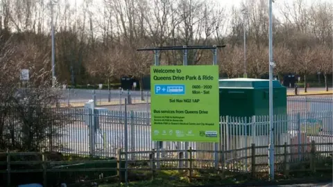 CT4N Queens Drive Park & Ride