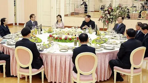 Getty Images North Korean leader Kim Jong-un hosted a dinner for the South delegation