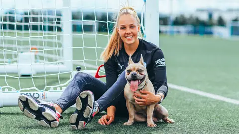 Getty Images Ellie Roebuck and her Frenchie pup Johnny