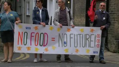 Extinction Rebellion activists in Cambridge