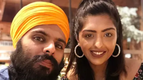 Handout Vik and Sarina Dosanjh