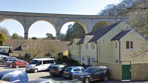 Google Chelfham Mill school