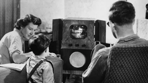 Getty Images family viewing 1950s