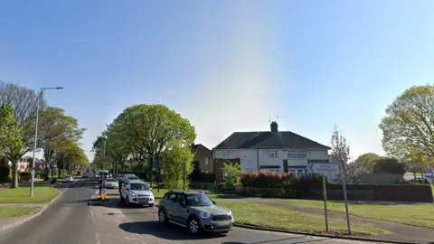 Google Hall Road, Hull