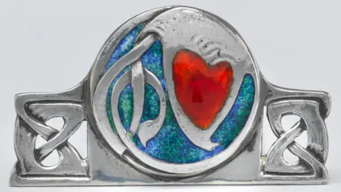 MNH Liberty Cymric menu holder