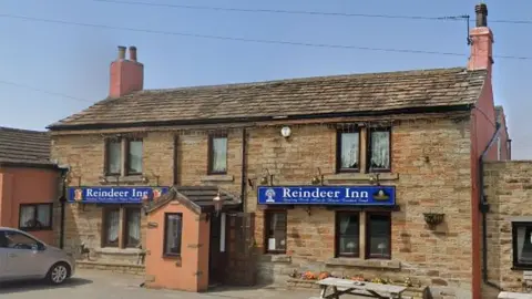 Google Streetview The Reindeer Inn in Overton