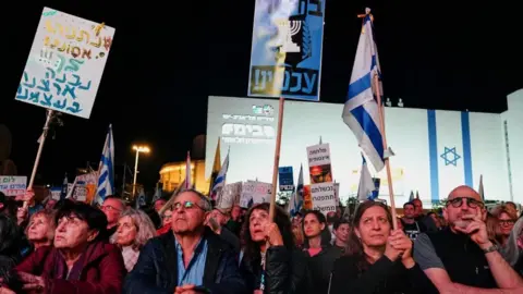 Manifestantes da Reuters em Tel Avid