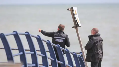 Eddie Mitchell Police at scene