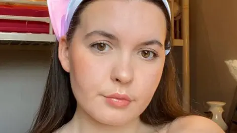 Holly Mullins Hannah Mullins