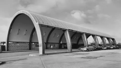 Conway Library/The Courtauld Newbury Park Bus Station Canopy
