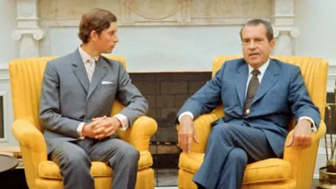 Nixon and Charles sitting in the Oval Office
