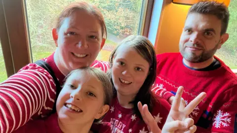 Family Photo Hannah Poole and her family 