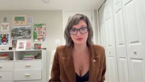 Eyewitness to a shooting, Katie Kalisher speaks to press