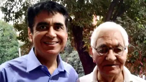 Capt Sumeet Sabharwal with his father