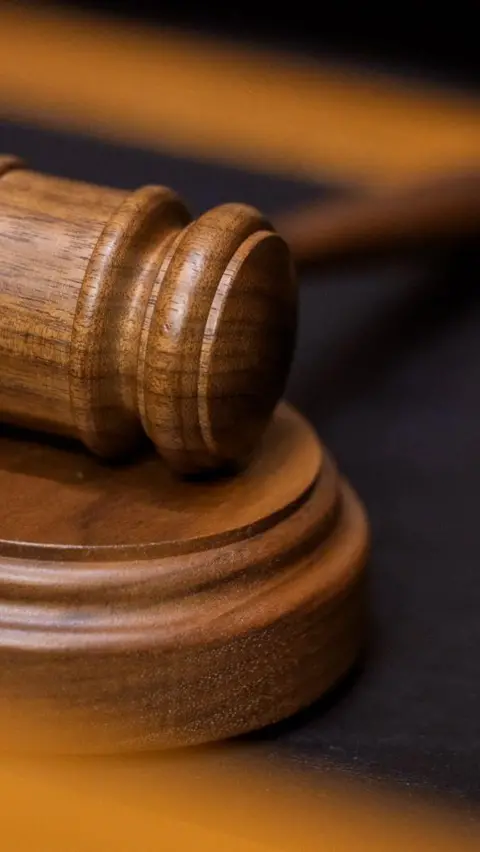 Wooden judge's gavel