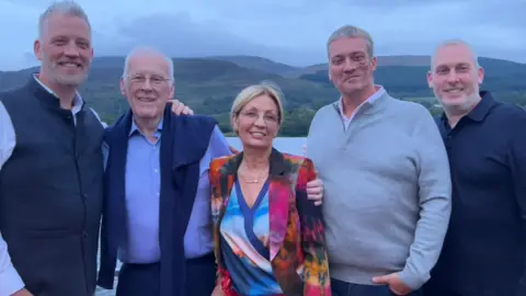 The Wood Family Sir Ian and Lady Helen Wood had three sons, Garreth, Nic and Graham