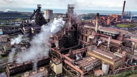 PA Media Vista aérea de la acería de Port Talbot