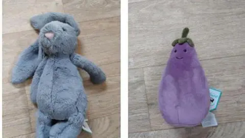 Polisi Norwich Foto dua mainan lembut Jellycat yang disita dari rumah Smith. Yang satu adalah kelinci abu -abu yang lainnya adalah terong berwarna ungu.