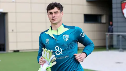 Kepa Arrizabalaga in Bournemouth training