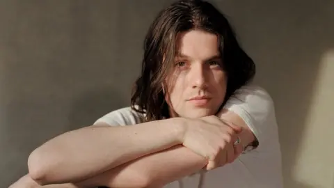 Oliver Halfin James Bay