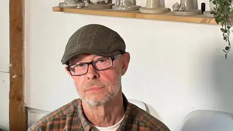 Sculptor Richard Austin