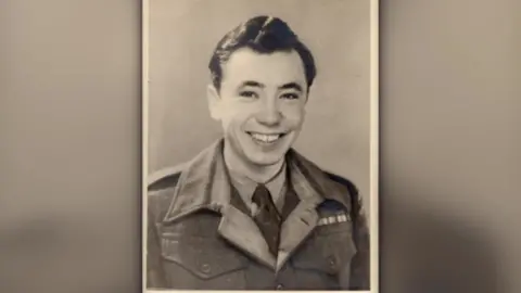 Family photo John Lenton in his army uniform
