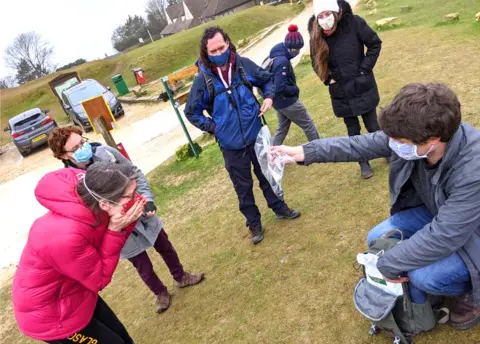 Natasha Stephen (@EMC_PlymUni) PhD student Áine O'Brien is shown some fragments