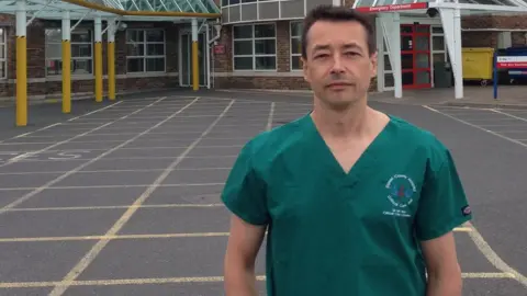 Dr Ian Mew Dr Ian Mew