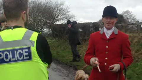 Stop The Cull Police talk to huntsman in Macclesfield