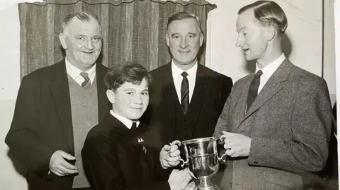 Harry Simmons, Billy Harvey, Don Barwell,  (unknown child!)