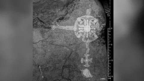 MOLA X-ray image of a cross