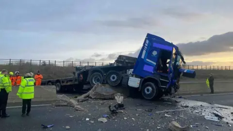 A1 M part closed in North Yorkshire after two lorries crash