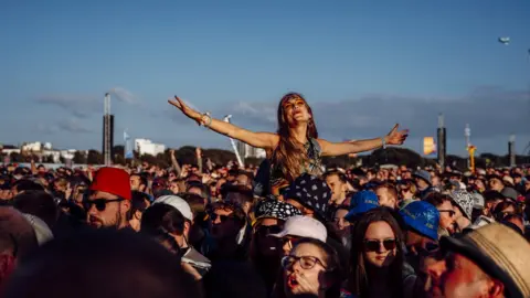 Tom Langford Festival crowd at Victorious 2021