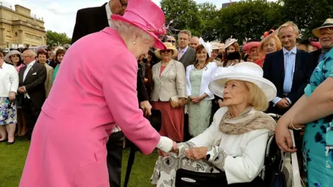 PA Media The Queen meeting Holocaust survivor and educator Gena Turgel in 2015