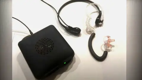 University of Leicester MedicCom device